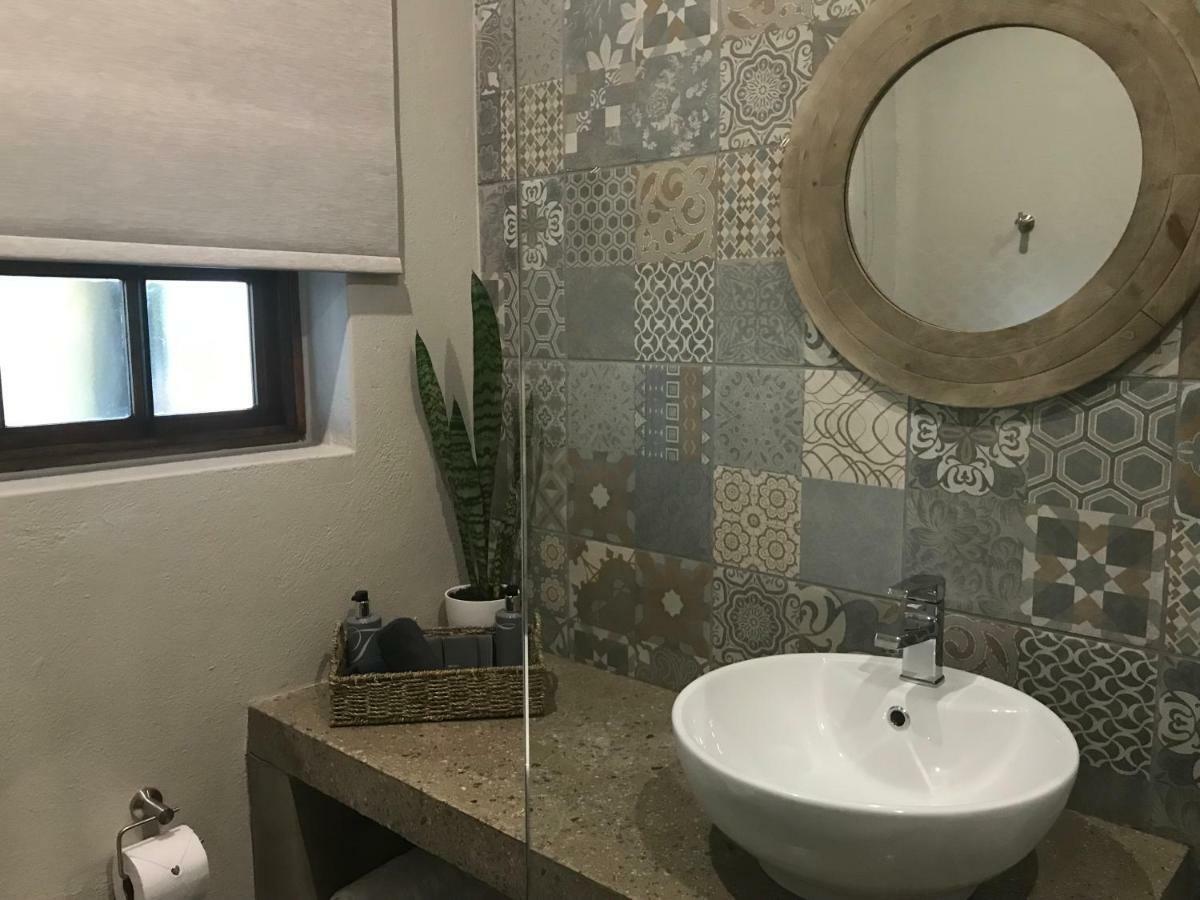 Lowveld Living Guesthouse 넬스프리트 외부 사진
