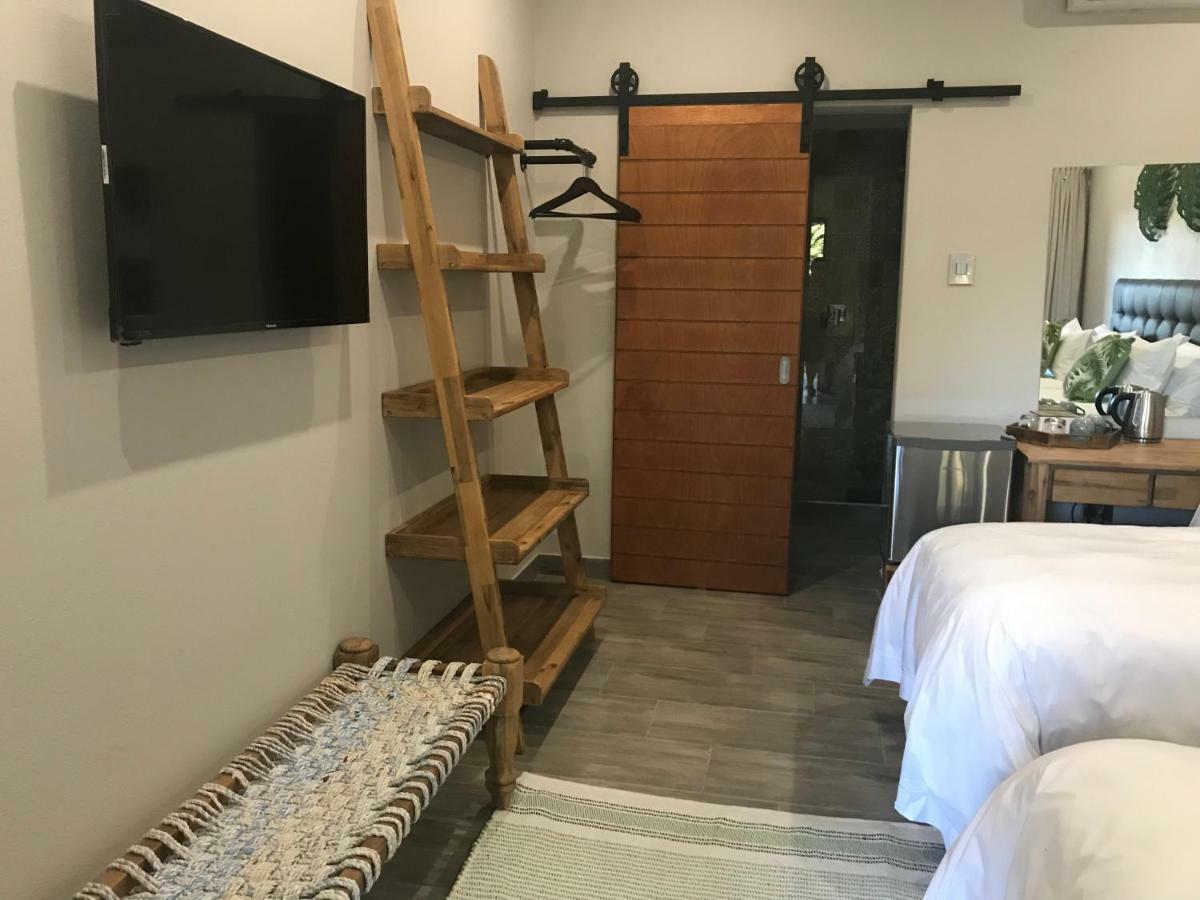 Lowveld Living Guesthouse 넬스프리트 외부 사진